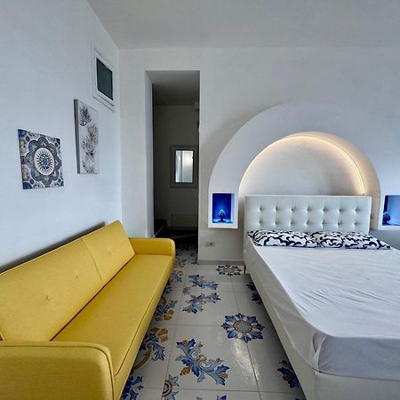 Il Profumo Dei Fiori Apartment Praiano Bagian luar foto