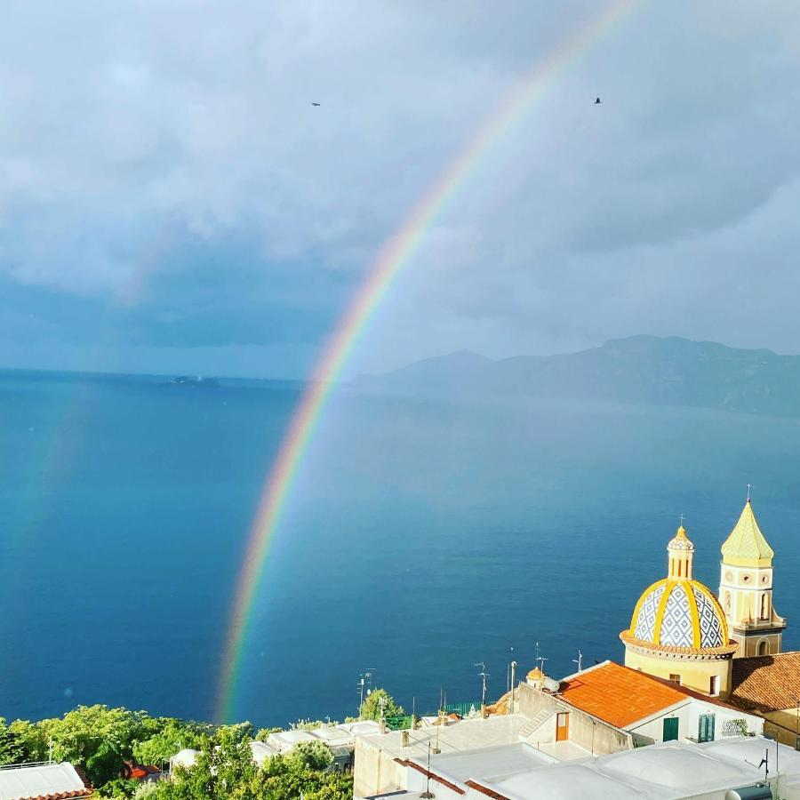Il Profumo Dei Fiori Apartment Praiano Bagian luar foto