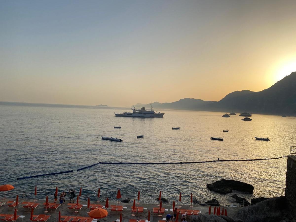 Il Profumo Dei Fiori Apartment Praiano Bagian luar foto