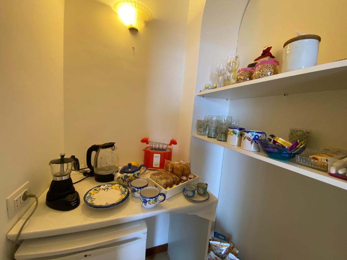 Il Profumo Dei Fiori Apartment Praiano Bagian luar foto
