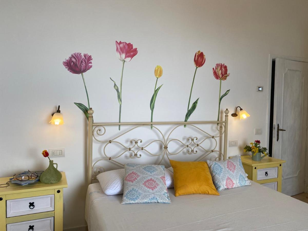 Il Profumo Dei Fiori Apartment Praiano Bagian luar foto