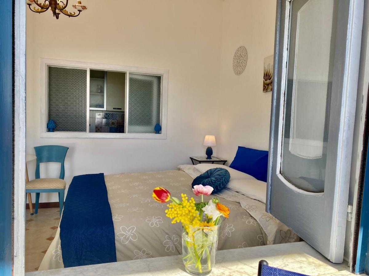 Il Profumo Dei Fiori Apartment Praiano Bagian luar foto
