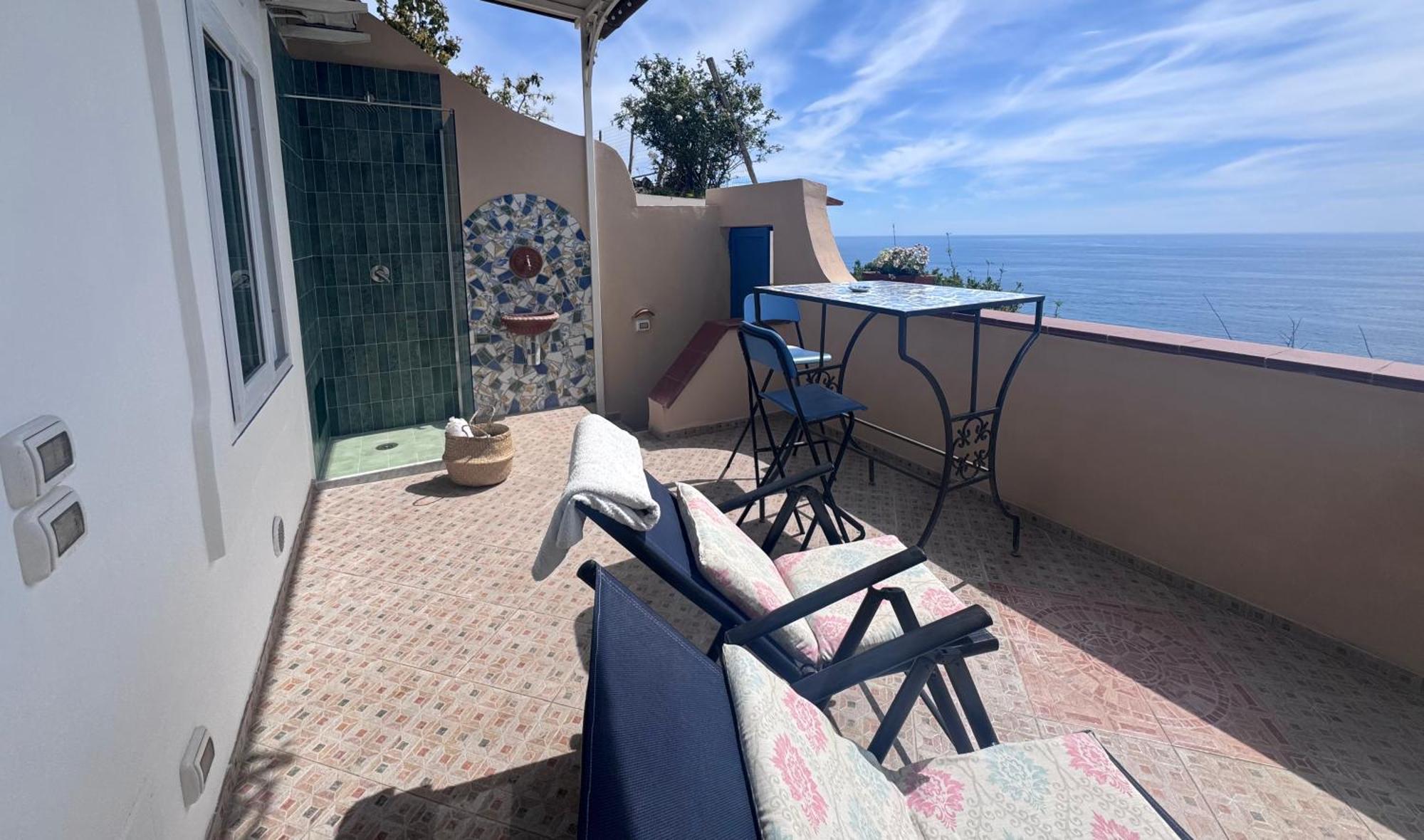 Il Profumo Dei Fiori Apartment Praiano Bagian luar foto