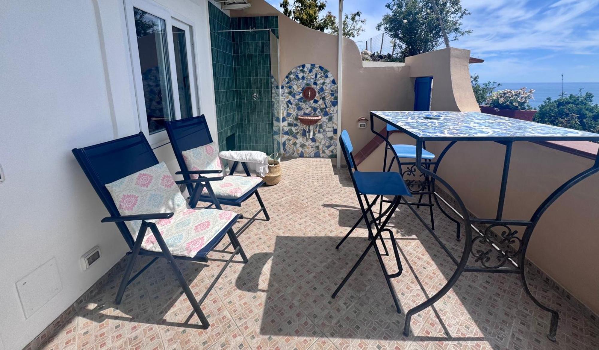 Il Profumo Dei Fiori Apartment Praiano Bagian luar foto