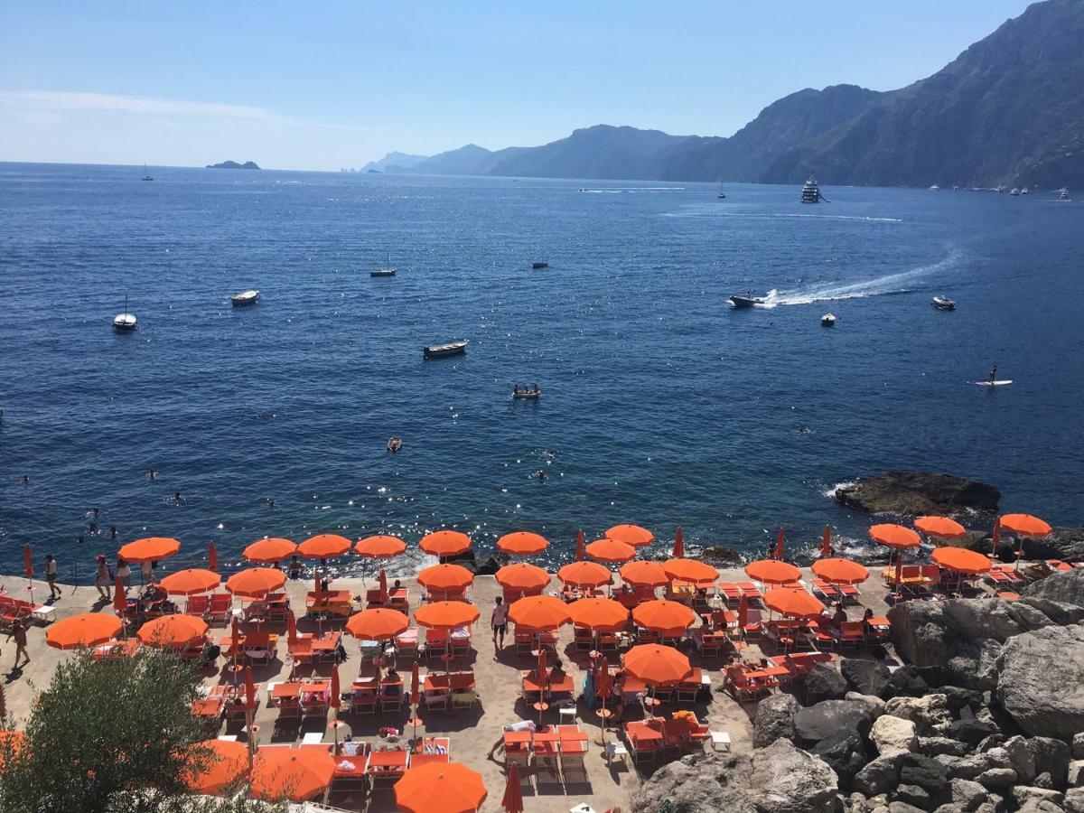 Il Profumo Dei Fiori Apartment Praiano Bagian luar foto